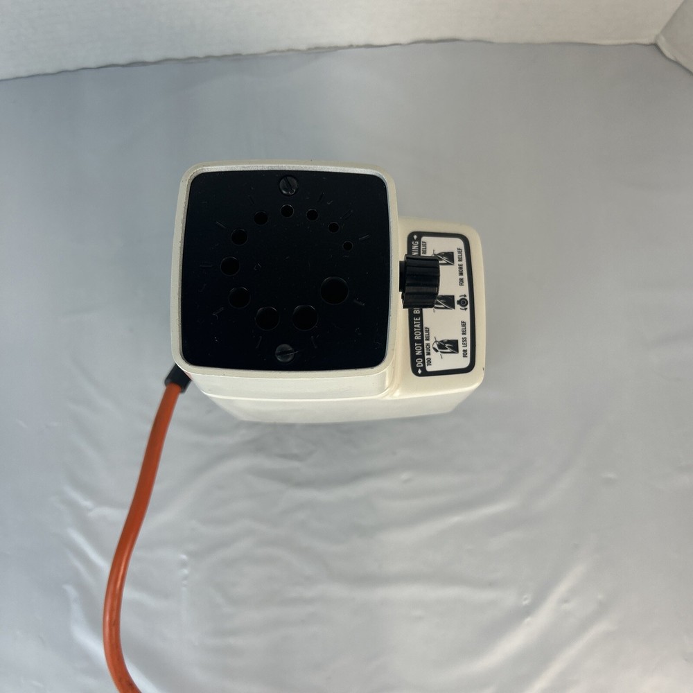 VINTAGE BLACK & DECKER DRILL BIT SHARPENER 7980/9080