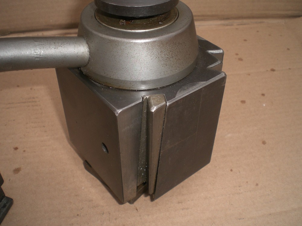 Genuine Aloris CA tool post with 3 Aloris and DTM tool holders