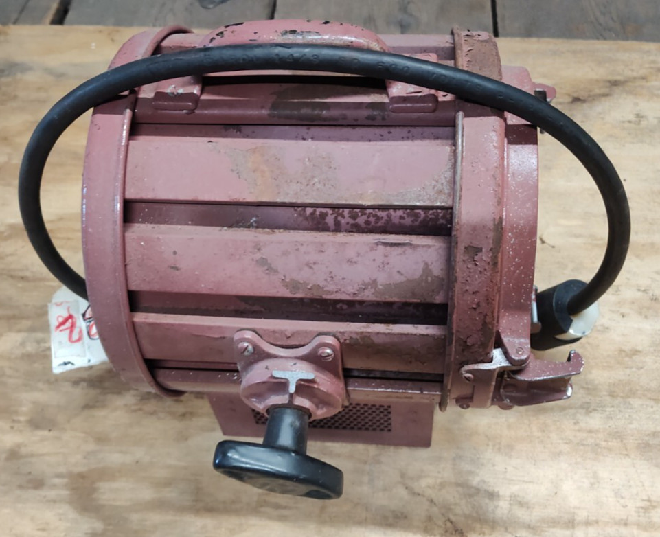 Mole Richardson Junior Mole pole Tungsten Light Type 4261
