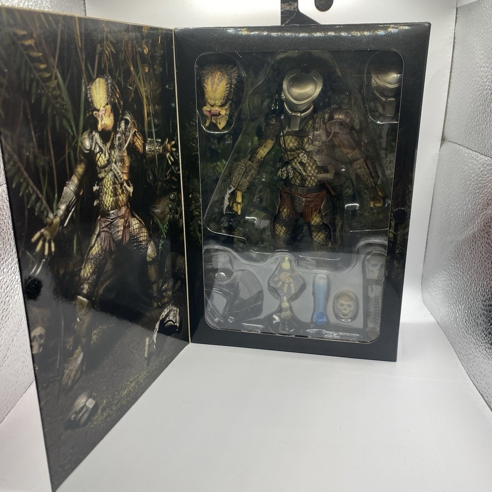 NECA Predator Jungle Hunter NECA Figure Open Box
