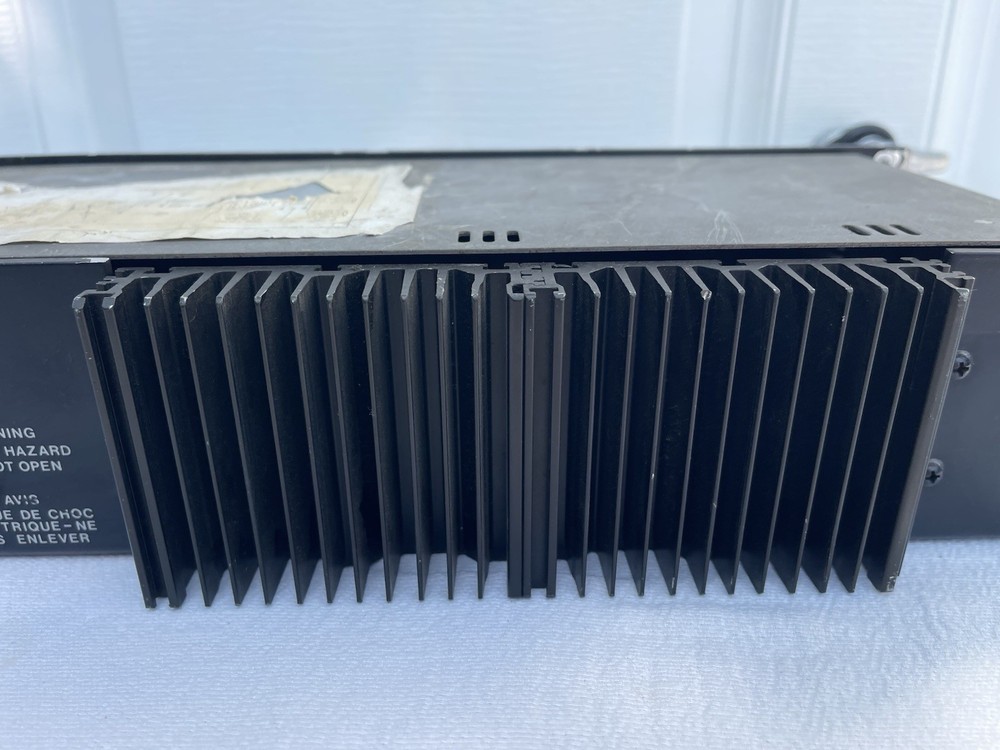 Vintage Traynor Beta 150EQ Solid-State Power Amplifier Equalizer Black