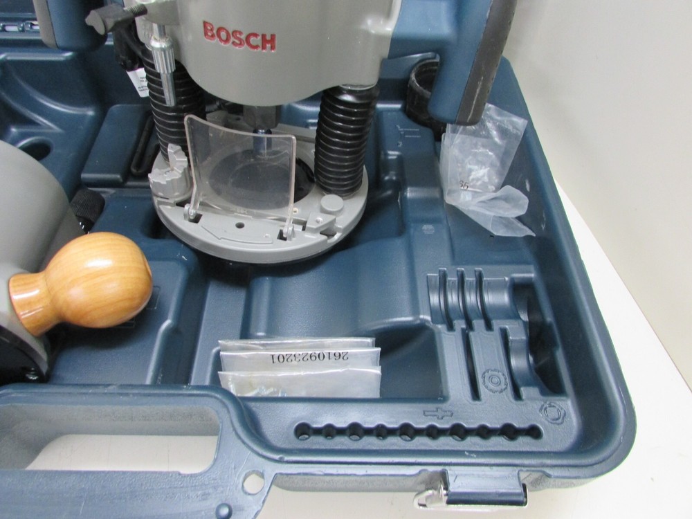 NICE! BOSCH 1617EVS FIXED / PLUNGE ROUTER COMBO KIT