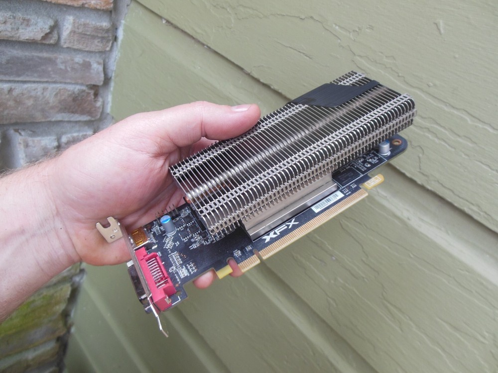 Advanced Micro Devices C552 Radeon XFX Graphics Card Working Model