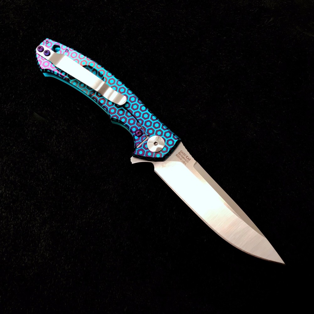 Zero Tolerance ZT 0450 Plain Edge Folder Hex Pattern. Ti screws zt450 BWL
