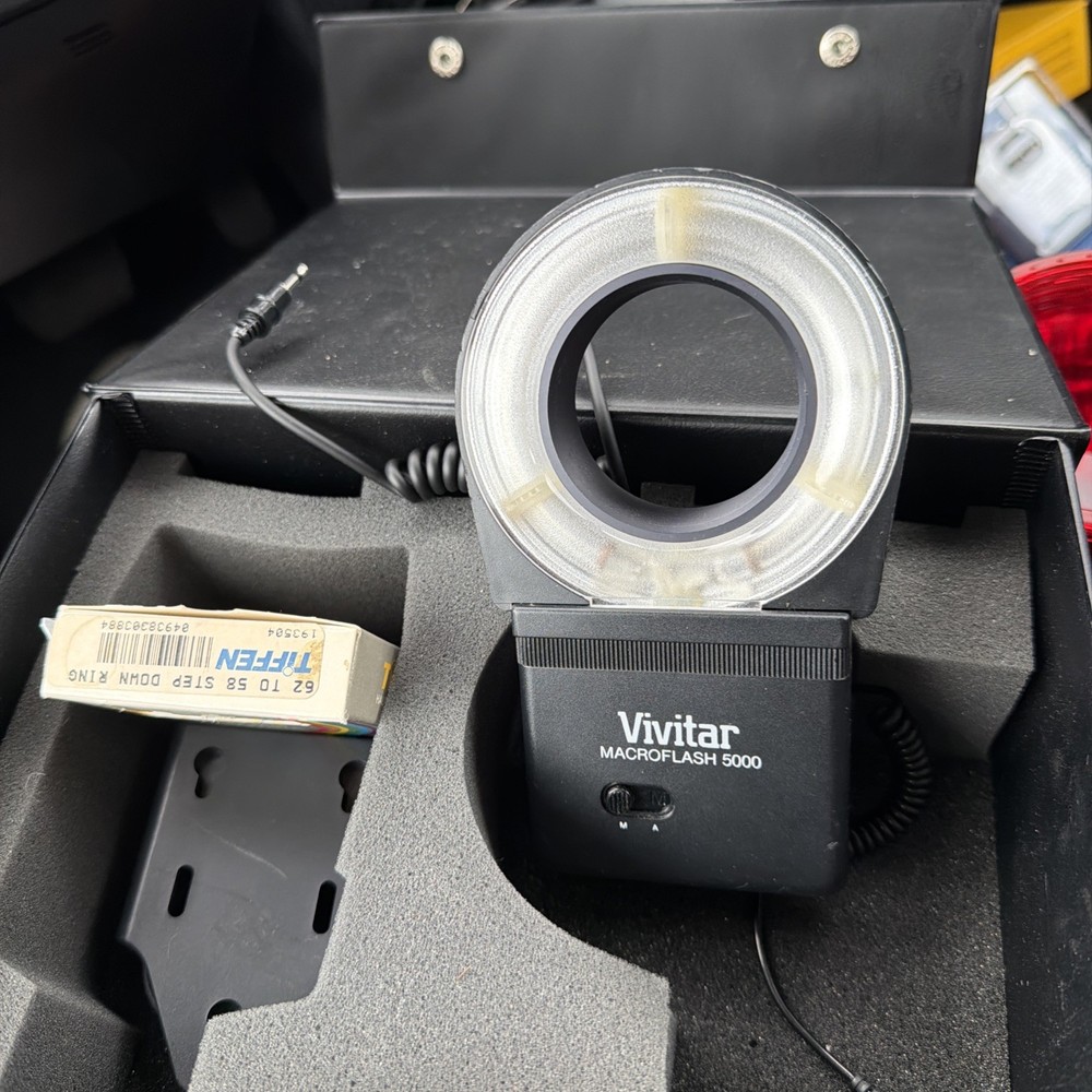 Vivitar Macroflash 5000 Auto Manual Flash Ring Plus Extra Look