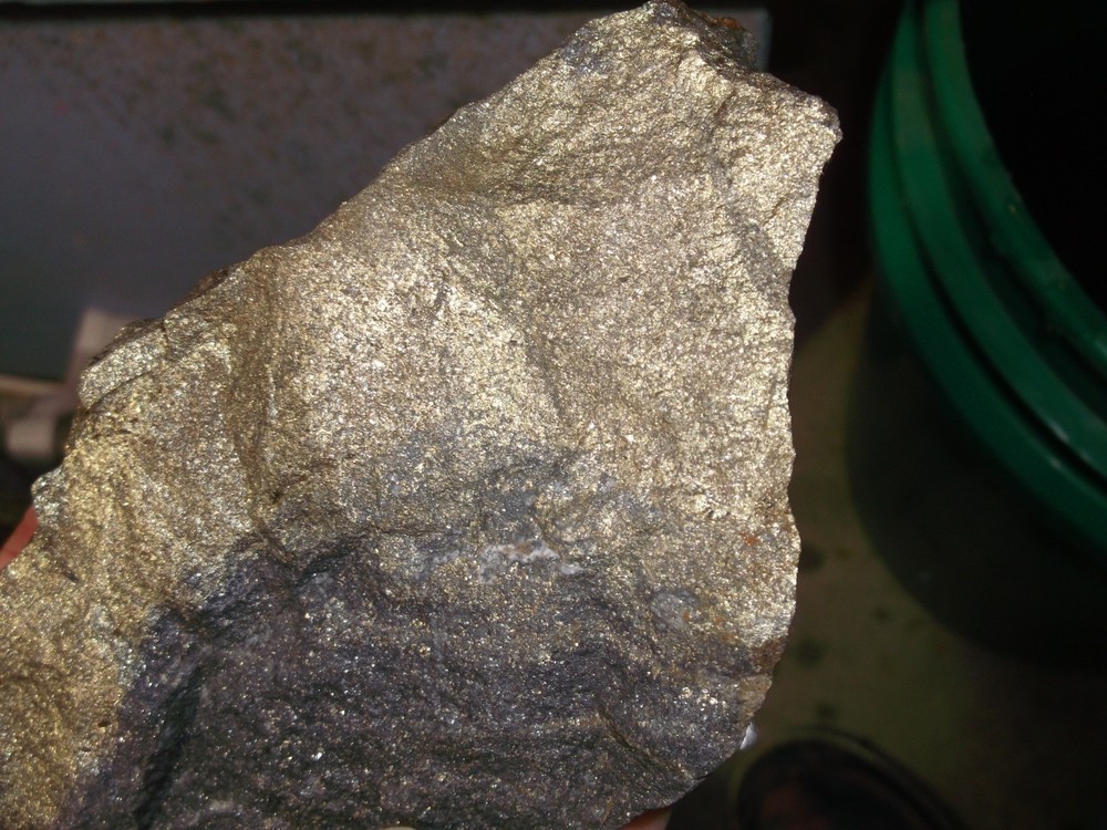Gold, silver, copper, 910 grams samples ,ore high grade .
