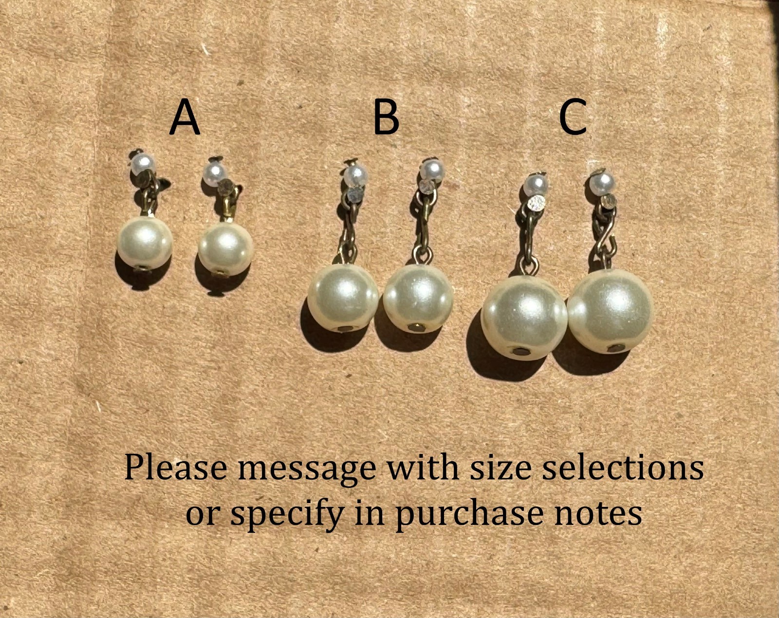 1 Pair REPLACEMENT LADY HEAD VASE HEADVASE EARRINGS ANTIQUE WHITE PEARLS BRASS