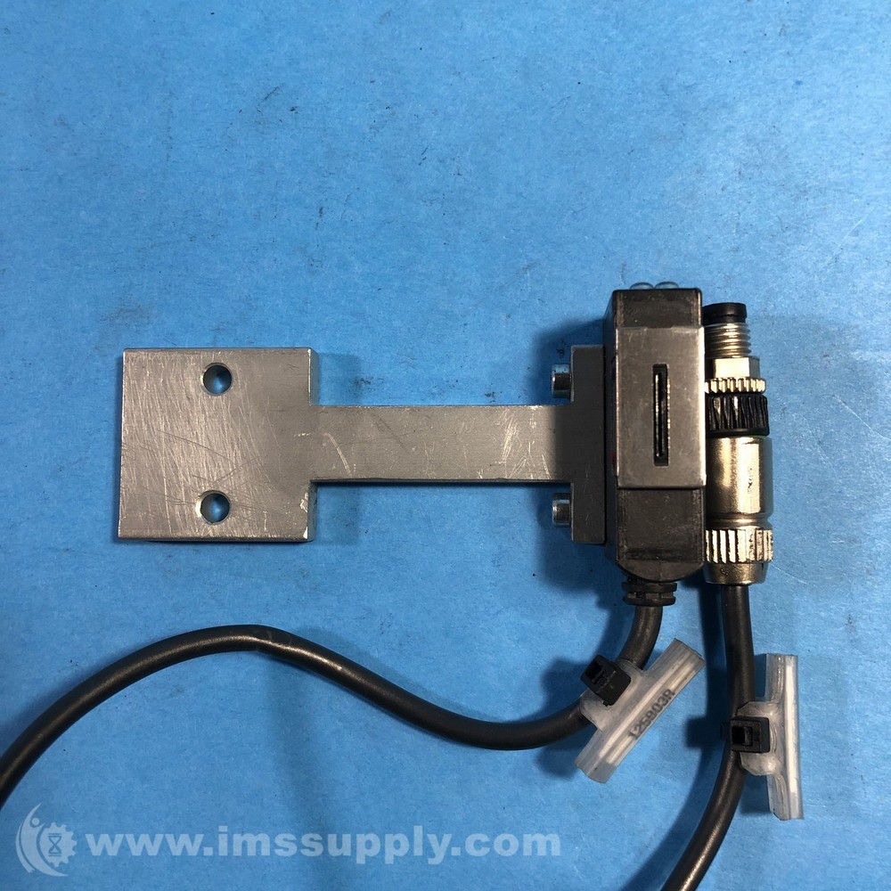 Omron E3S-AT81-D Through-Beam Photoelectric Sensor 8560