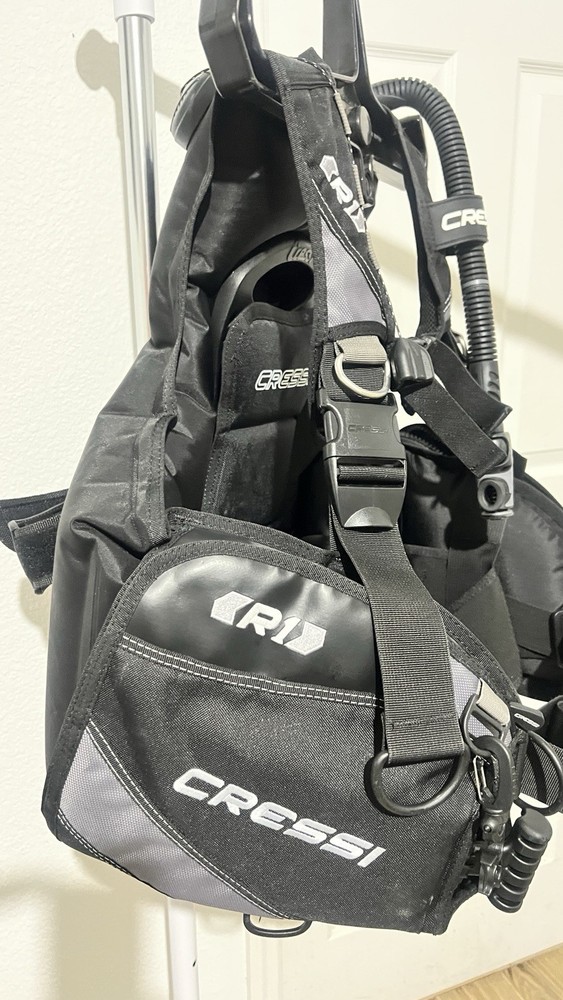 Cressi R1 Scuba Diving BCD