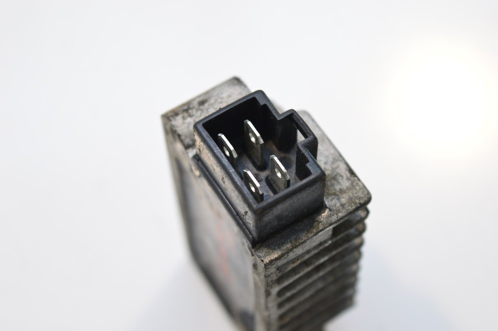 2009 YAMAHA WR125 X VOLTAGE REGULATOR RECTIFIER