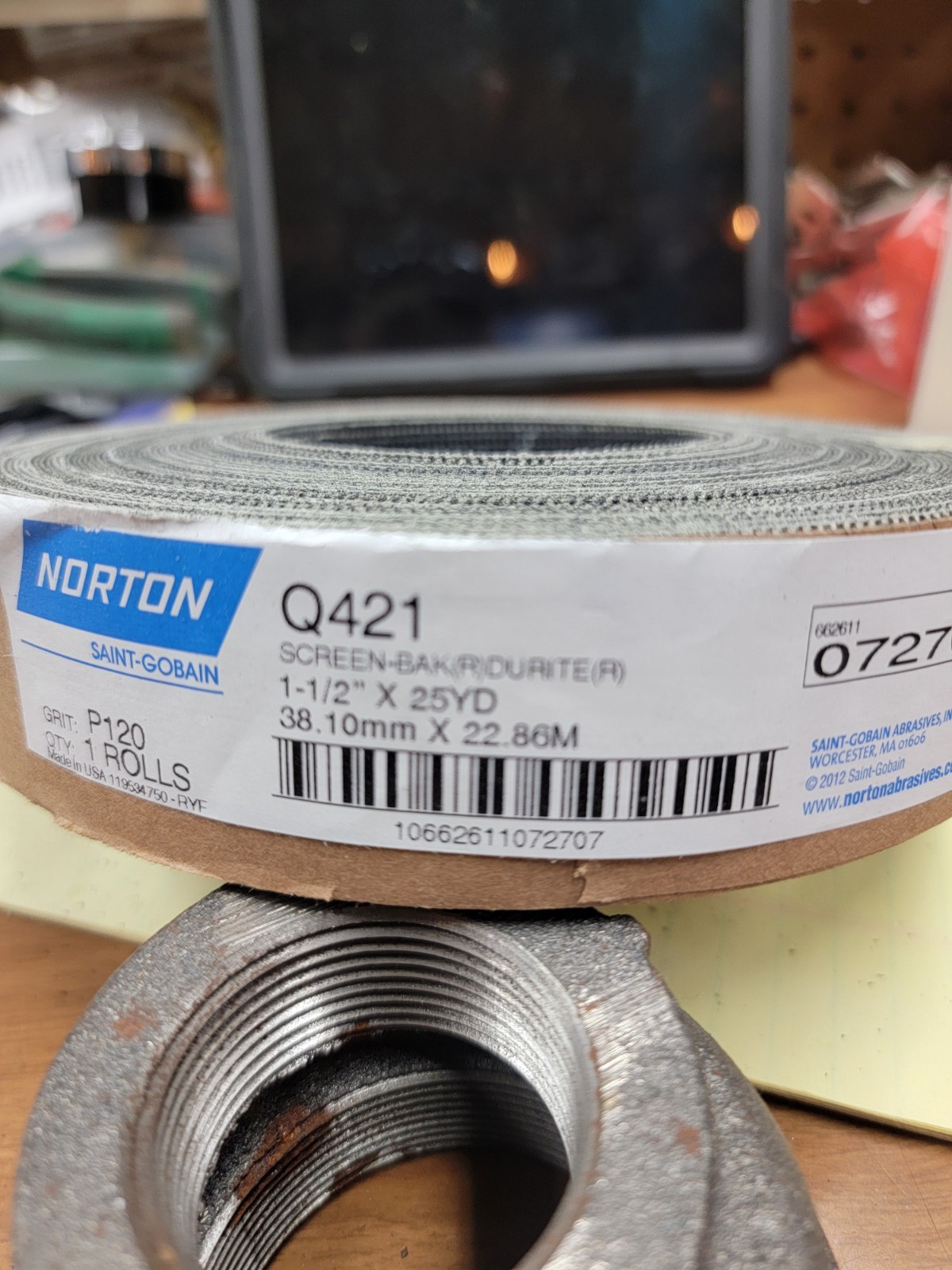 NORTON #662611072707 Q421 P120 GRIT 1-1/2" x 25 yds. TAPE ROLL. 4F881, Silicone