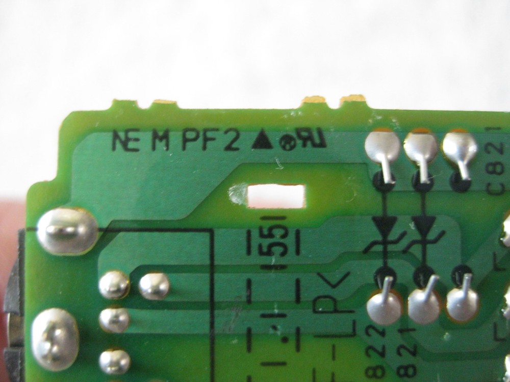 KEYBOARD INPUT JACK FOR A SONY CDP-CX270 CD CHANGER OEM PART