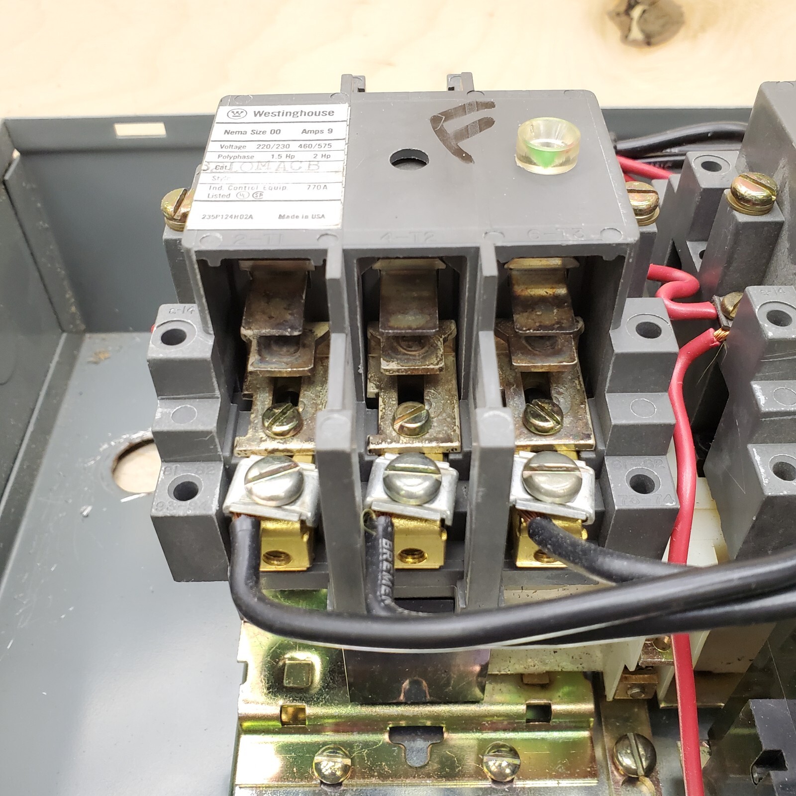 Westinghouse B210SACB Size 00 Enclosed Reversing Motor Starter 120VAC Coil