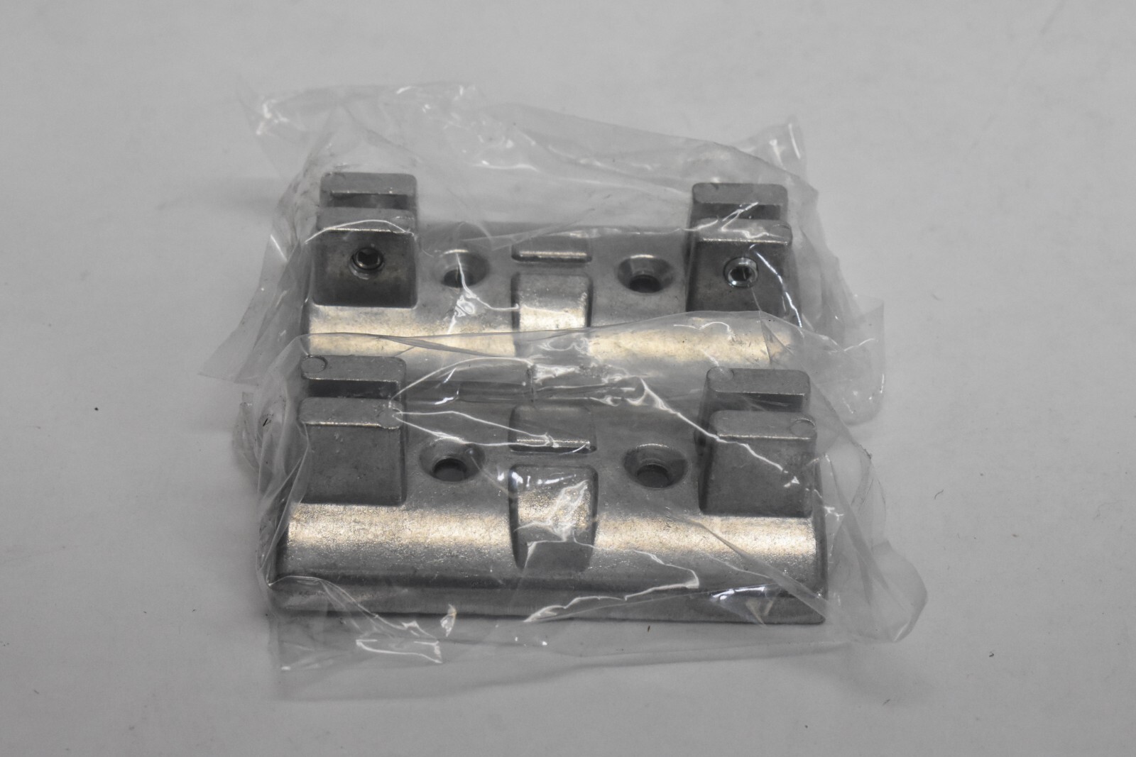 Heavy Duty Street Name Sign Wing Bracket For Post Mounting Real Traffic Road 2Pk