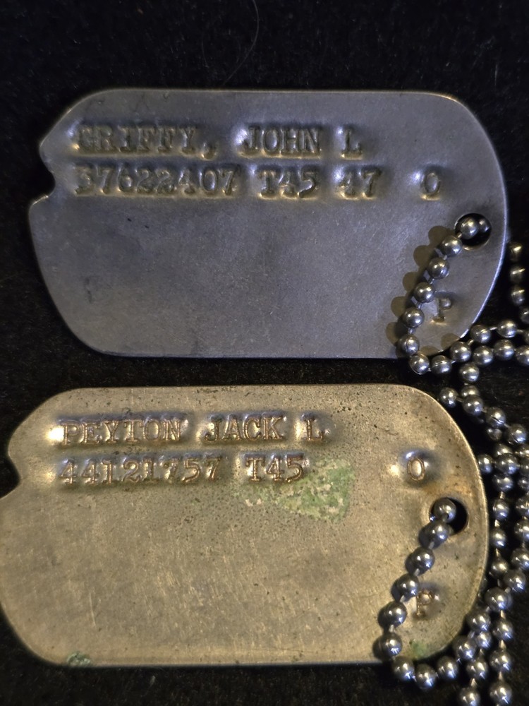 Lot of 4 Different WWII US Military Dog Tags Notched w/ Chains