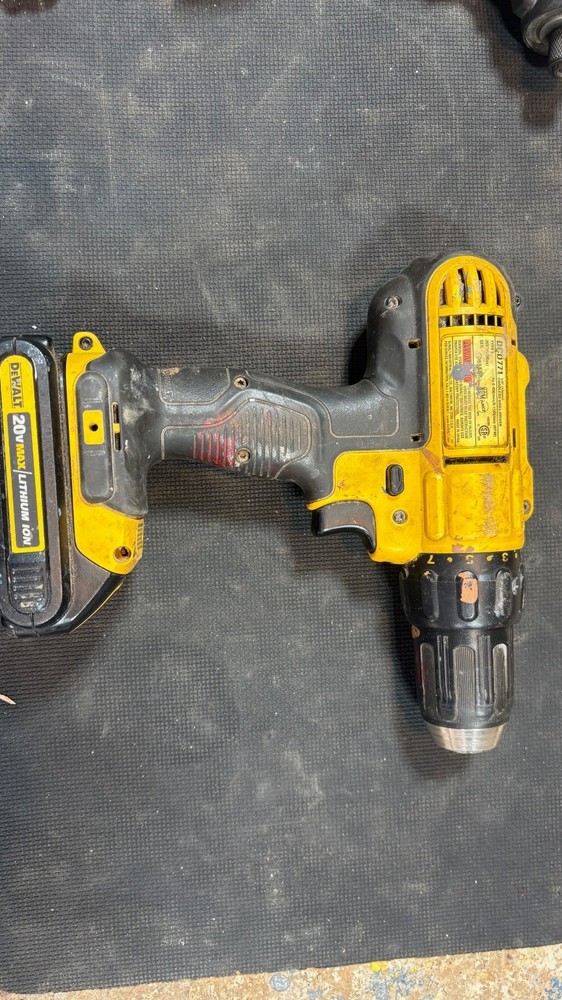 DEWALT DCD701F2 12V Cordless Drill Driver Kit