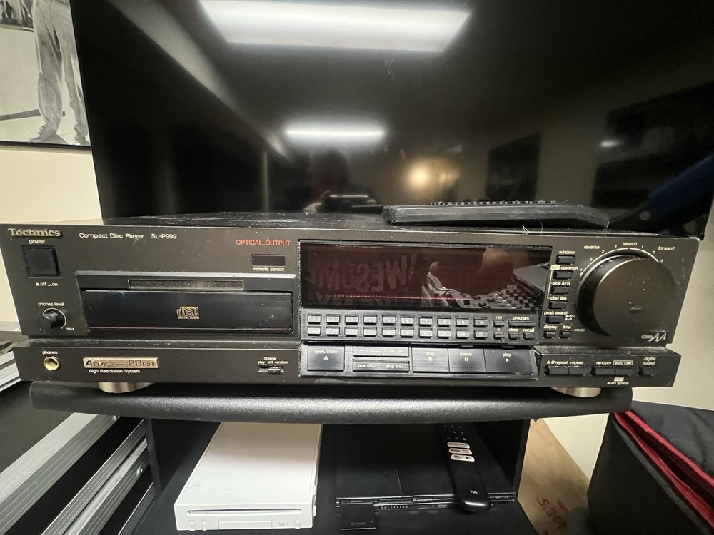 Technics SL-P999 CD Player 4DAC 20bit Linear Converter 100 V with remote