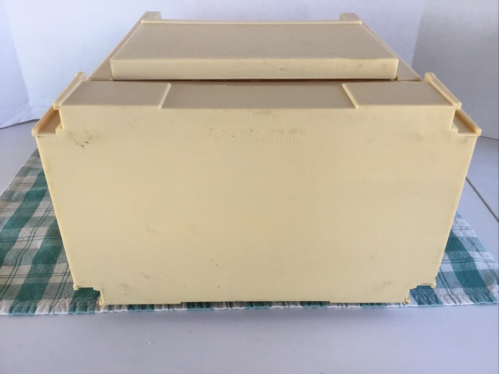 Vintage Sewing Box Caddy 1983 Folding 50 Spool Thread Bobbin Organizer EUC