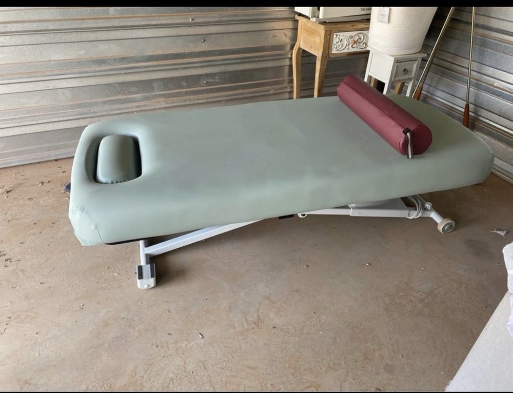Electric massage chair