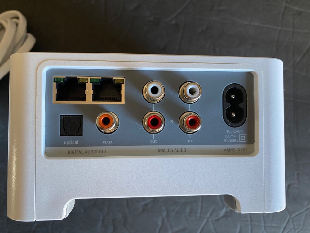 Sonos Connect Digital Media Streamer With Cables