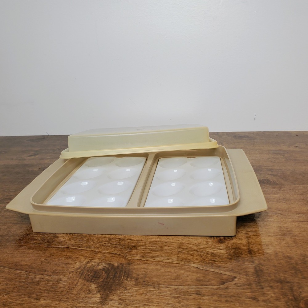 Vintage Tupperware Deviled Egg Carrier Set AS-IS -#723 Beige 4 Pc w Inserts LID