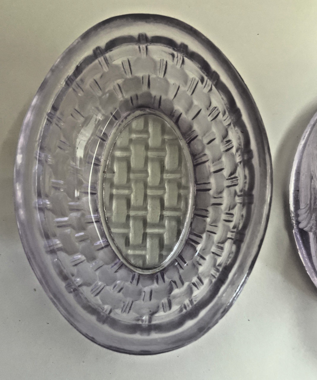 Vintage LE Smith Glass Lavender Purple Bunny Rabbit on Woven Nest 4.5"