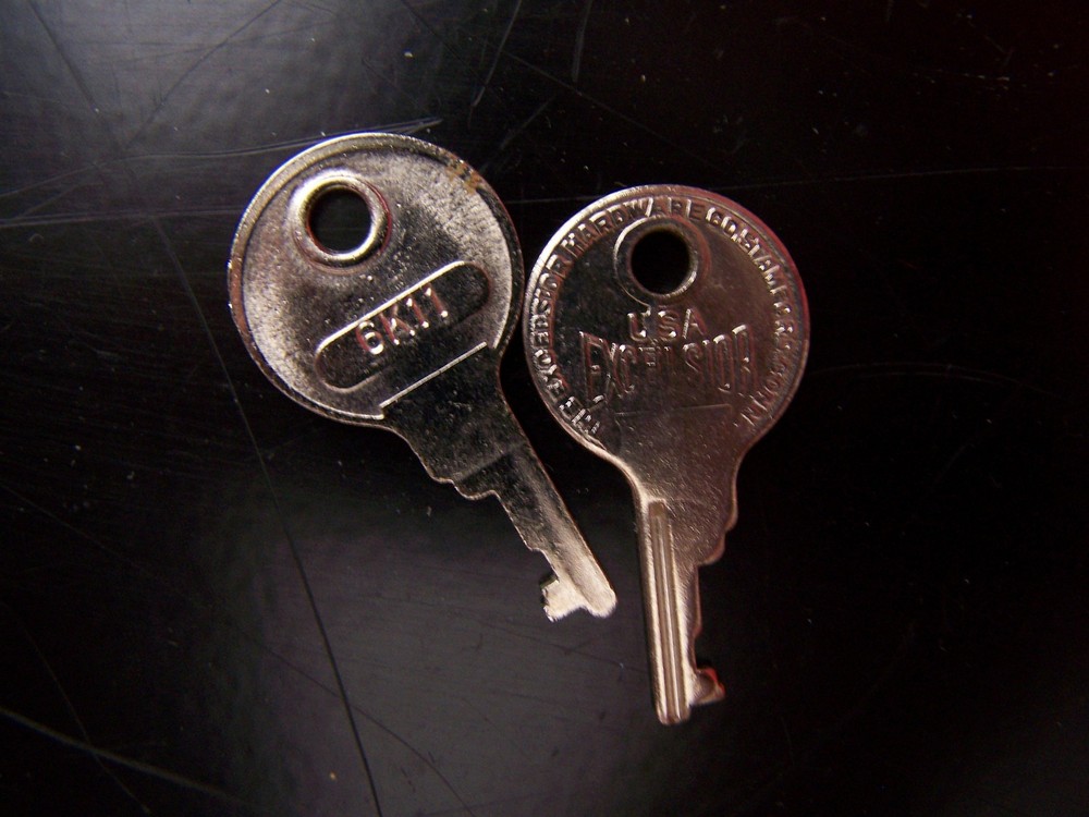 HARPTONE VINTAGE GUITAR CASE  KEY