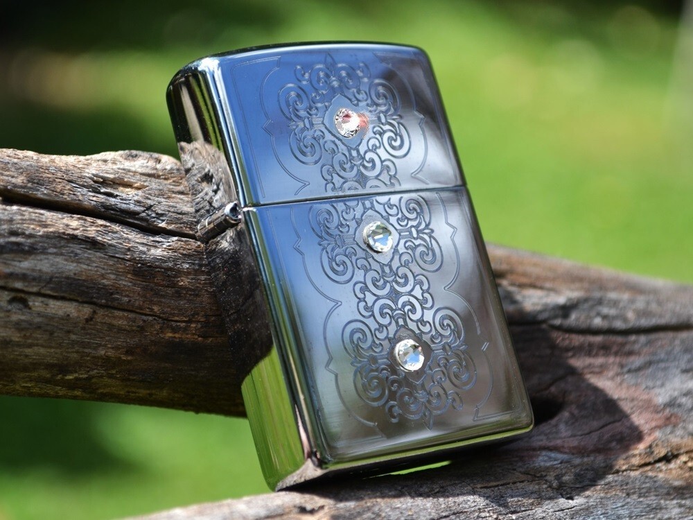 Victorian Pattern Zippo Lighter - Rotary Engraved - Three Swarovski Crystals