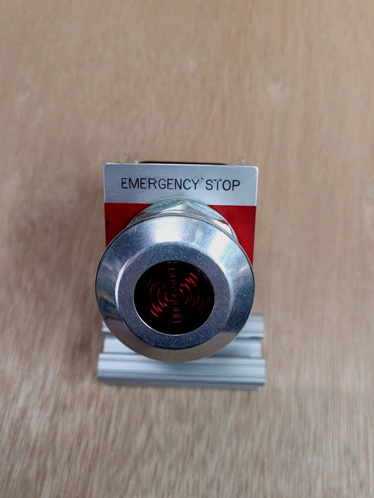 Allen Bradley 800T-FXP16RA1 Illuminated Push/Pull E-Stop Button, 30mm, 1NCLB 1NO