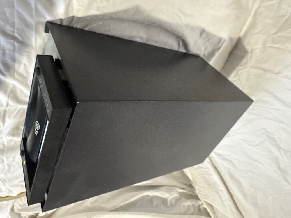 Quantum TH8BF-EF Vintage Computer External Tape Backup Drive