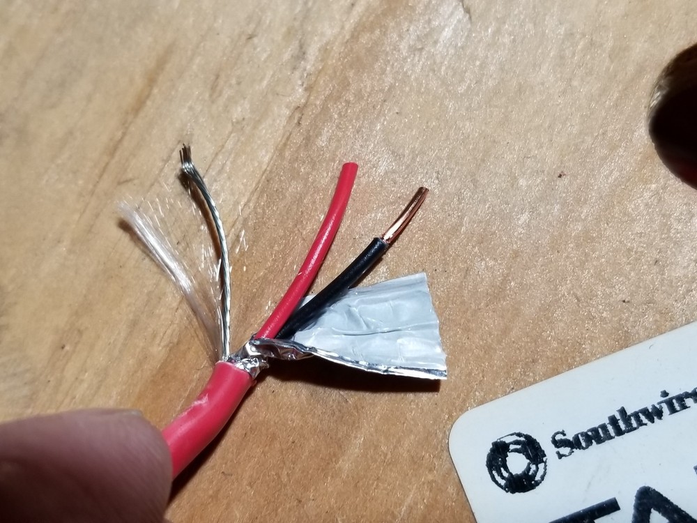 Southwire/Tappan G40006 18/2C Solid Shielded Plenum Fire Alarm Cable Red /100ft