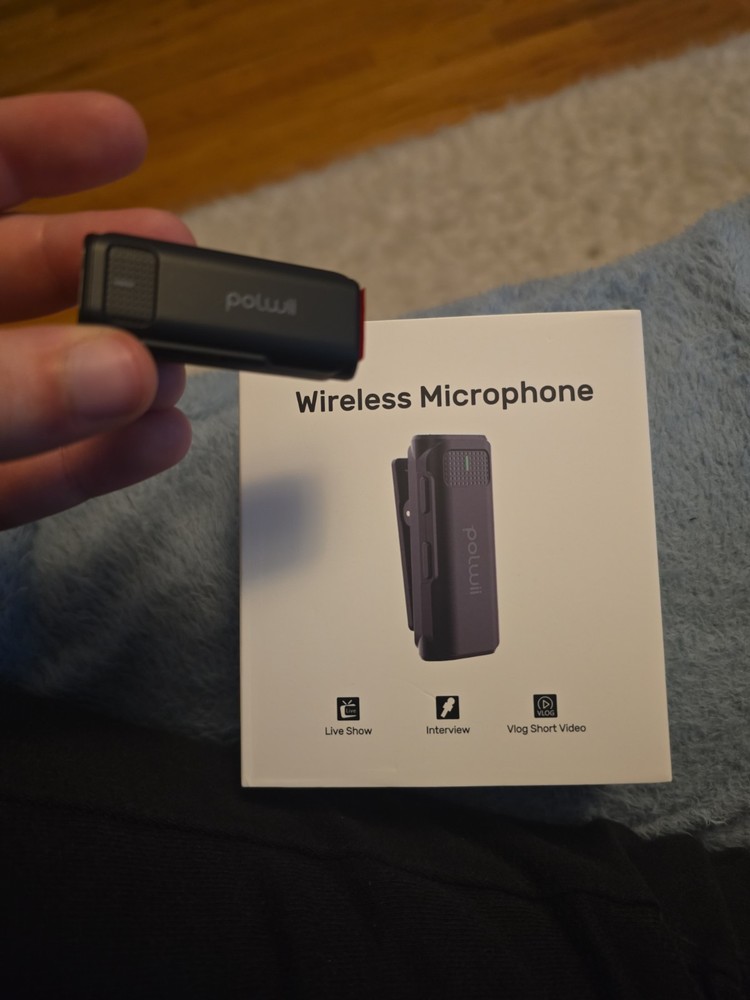 Polwii V8 Wireless Clip-On Microphone - For Iphone