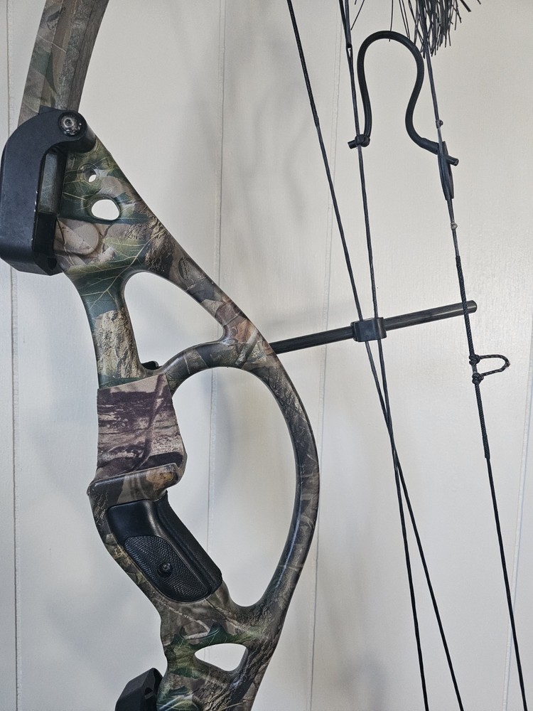 Hoyt ZR200 Compound Bow