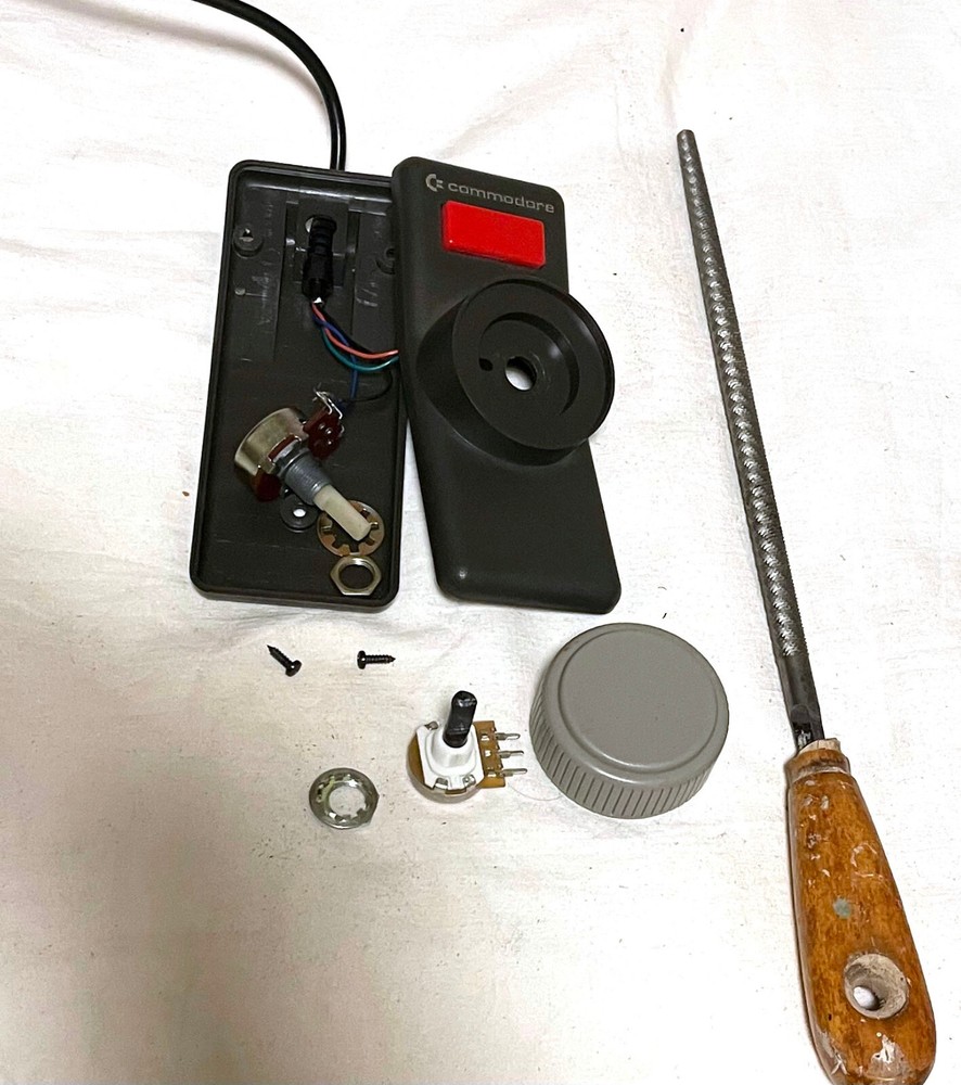 Commodore 64 VIC 20 Paddle Controller Potentiometer Repair Jittering Paddle