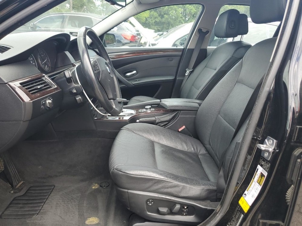 528I 2010 Glove Box 4747749