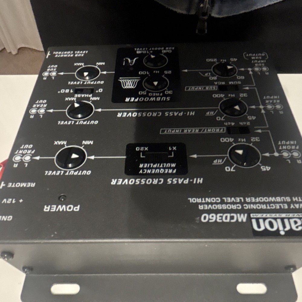 Clarion MCD360 3-Way Electronic Crossover Subwoofer Level Control