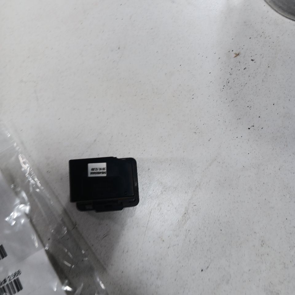 Jeep Cherokee 12V Power Port Socket 2015 2016 2017