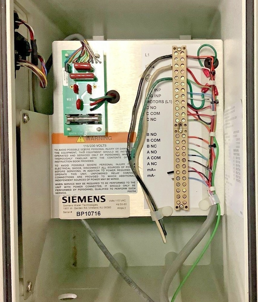 Siemens / Wallace & Tiernan Micro 2000 Analyzer