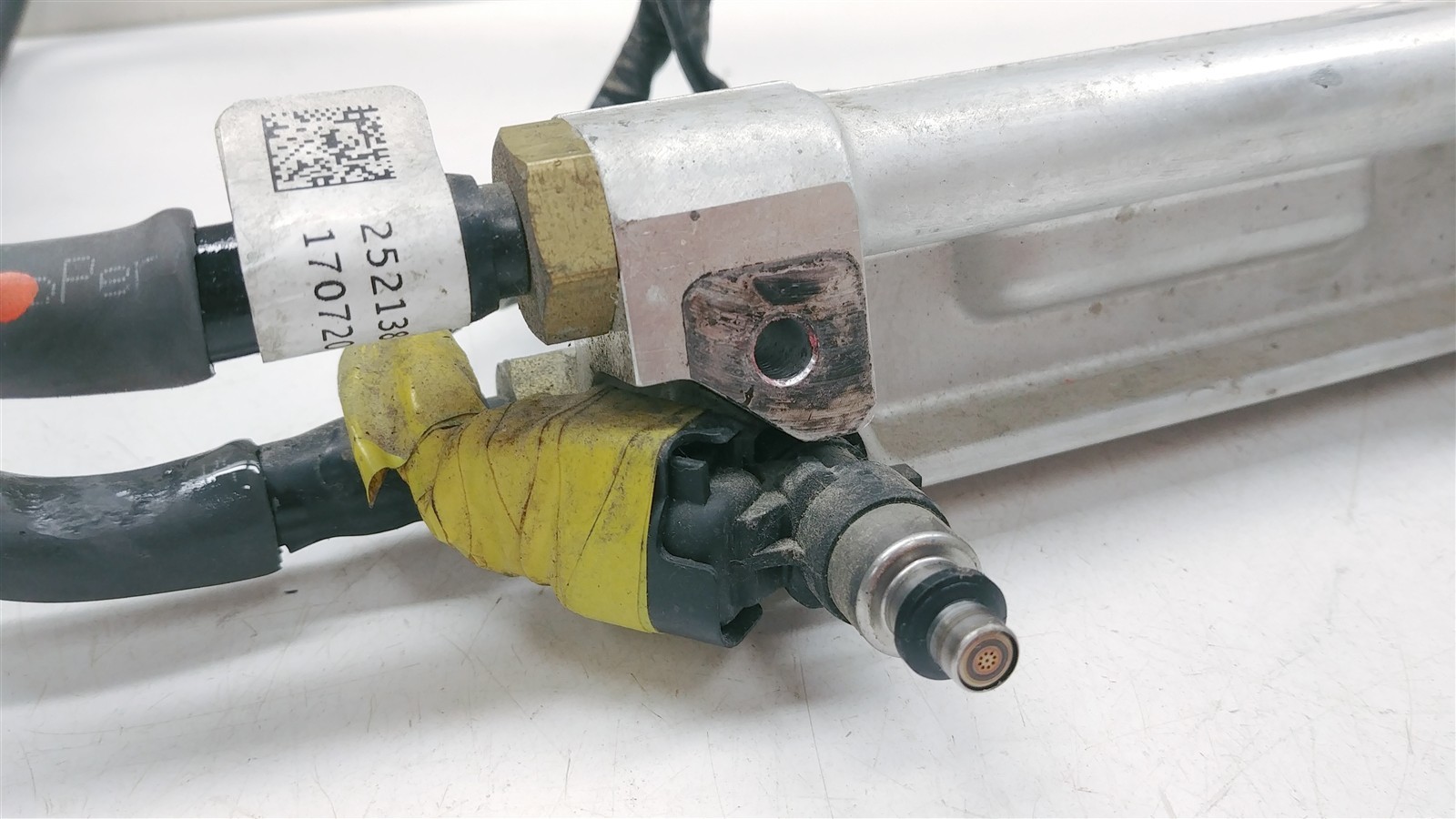 2015 Polaris 800 Switchback Pro S #2 Fuel Rail w Injectors Harness Fuel Lines