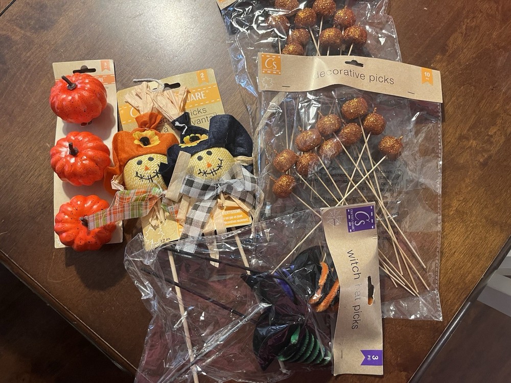 Fall & Halloween Decor Or Crafts ~ Mixed Lot Witch Pumpkins Scarecrows Picks