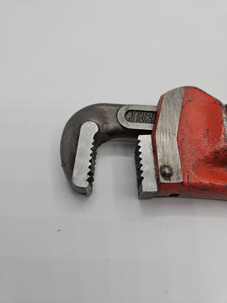Rigid 8" Heavy Duty Adjustable Pipe Wrench