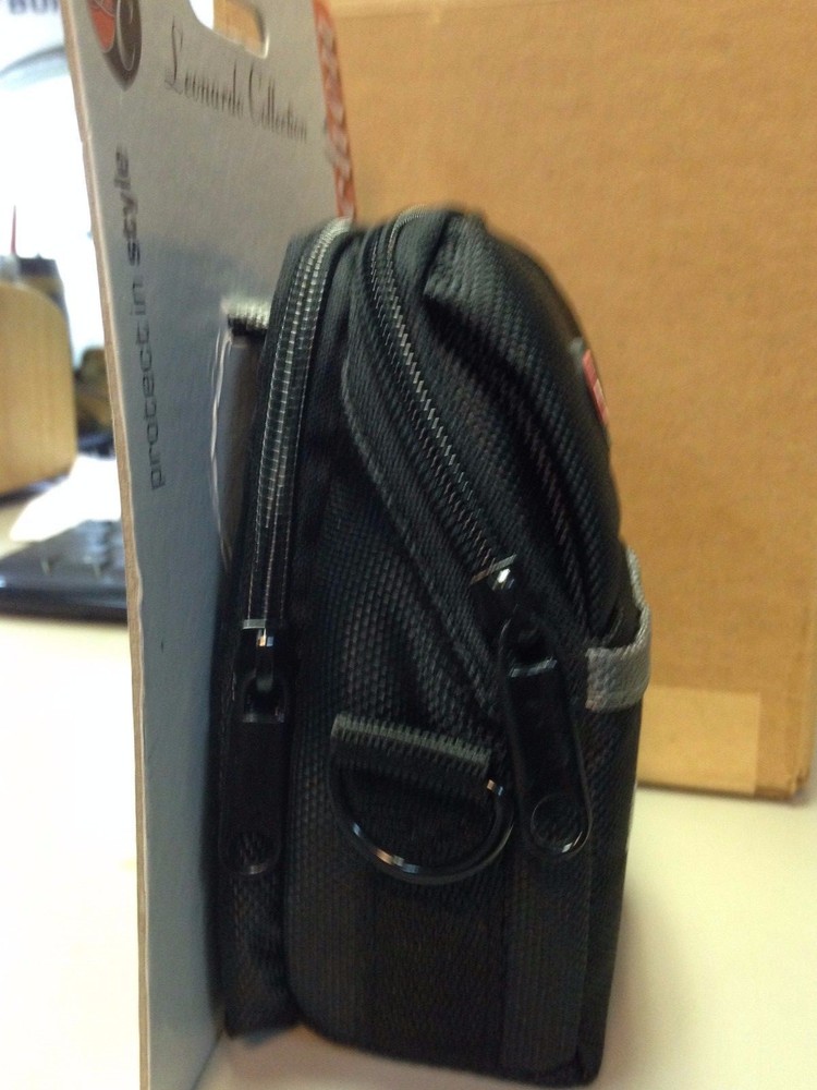 Leonardo Collection Black Camera Pouch New in original packaging!