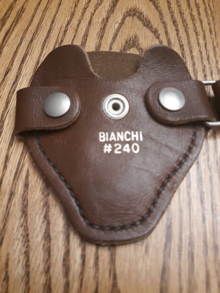 Bianch #240 Handcuff Holder