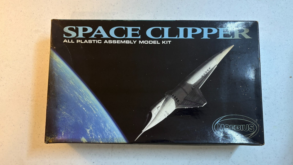 Moebius Space Clipper All Plastic Unassembled Not Painted Model Kit 2001-2