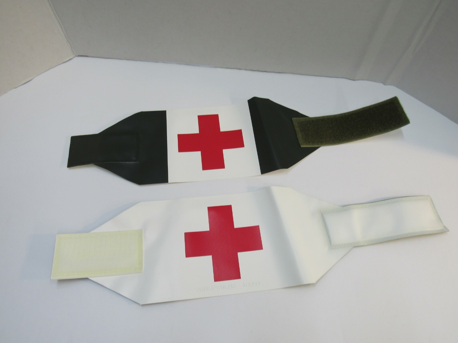 Vintage Swedish Red Cross Armband Medic First Aid OD White Reversible NOS Sweden