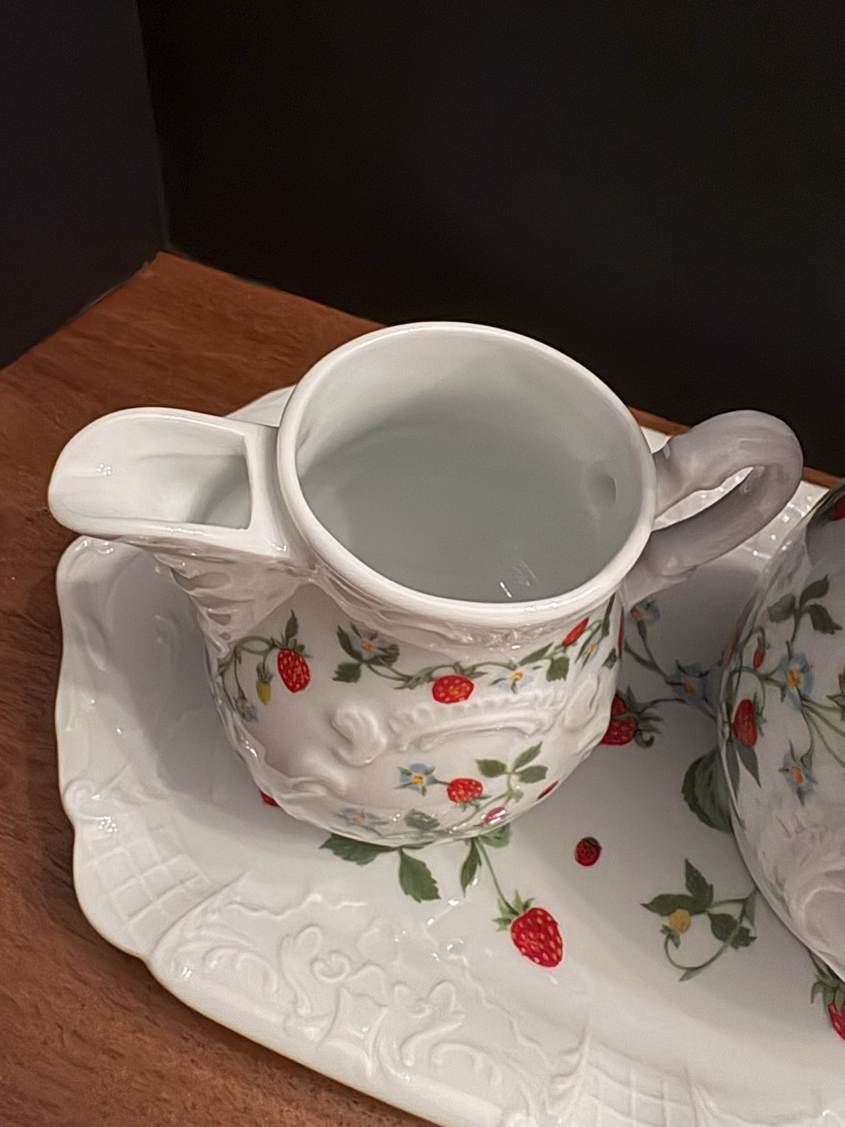 Vintage Estée Lauder 1981 Strawberry Tea Pot, Creamer, Sugar Bowl, Tray
