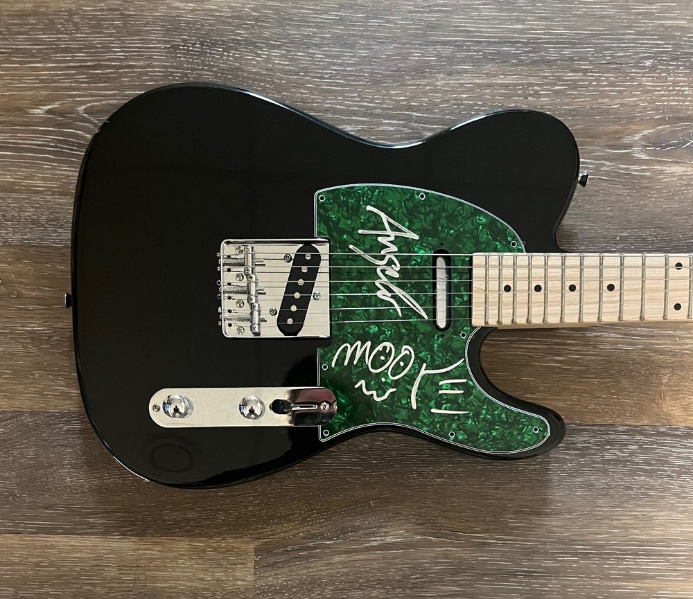 * ANGELO MOORE * signed electric guitar * FISHBONE * 2