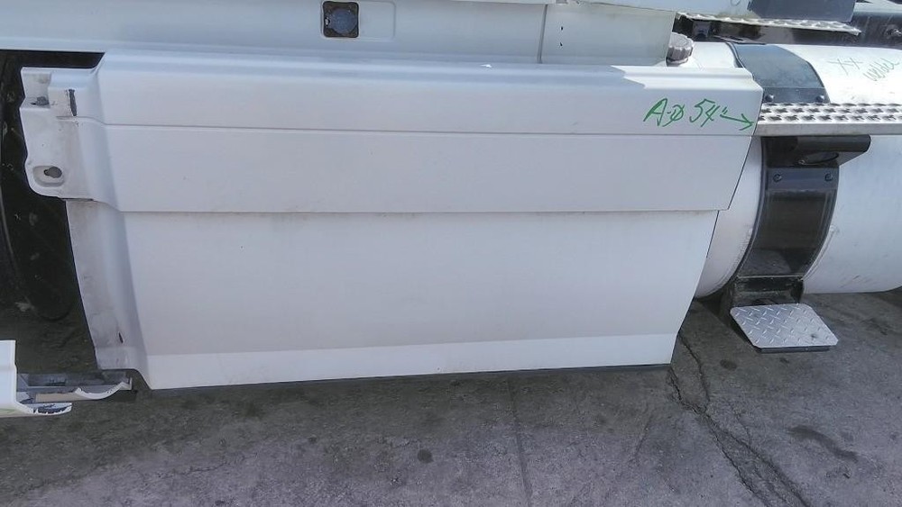 For 2014 VOLVO VNL SIDE FAIRING Left ,  OH