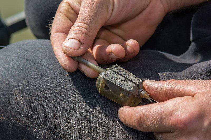 Matrix Horizon Inline Maggot Feeder / Fishing Tackle