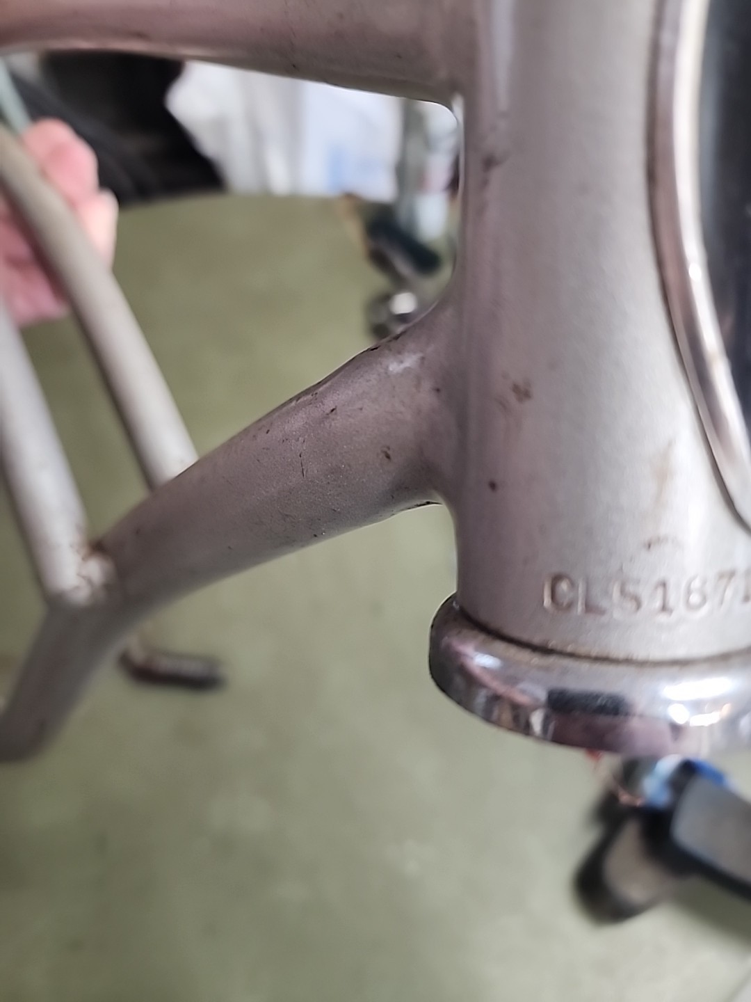 1975 SCHWINN STINGRAY SCRAMBLER BMX 20 INCH SILVER FRAME KICKSTAND HEADBAGE L$$K